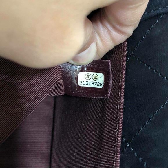 New Authentic Chanel Boy Shearling - Picture 8 of 8